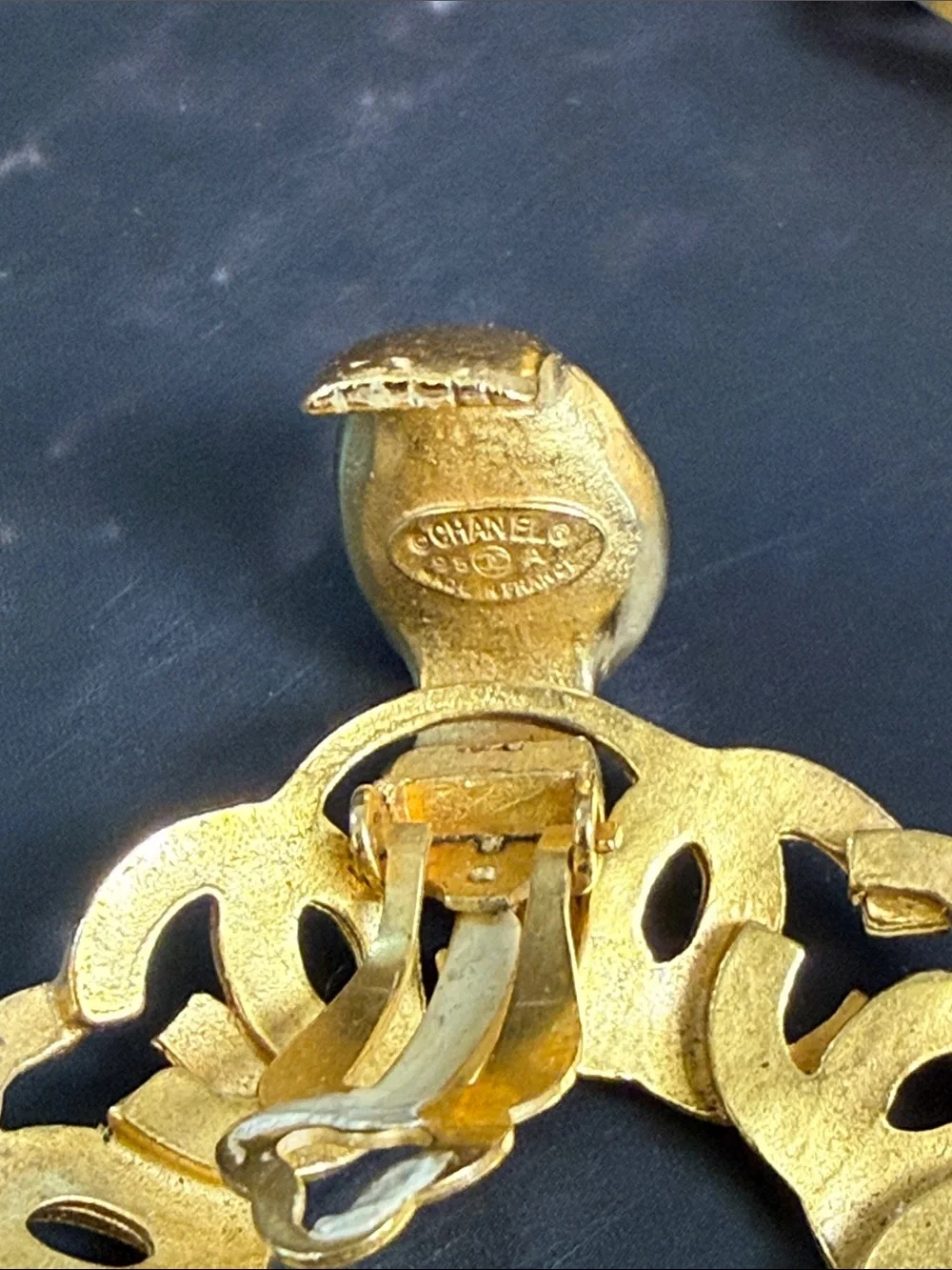 CHANEL Gold-Tone Link Hoop Earrings with Red Cabochon